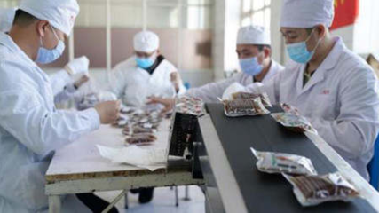 中醫(yī)藥在兩次抗疫中的卓越表現(xiàn)